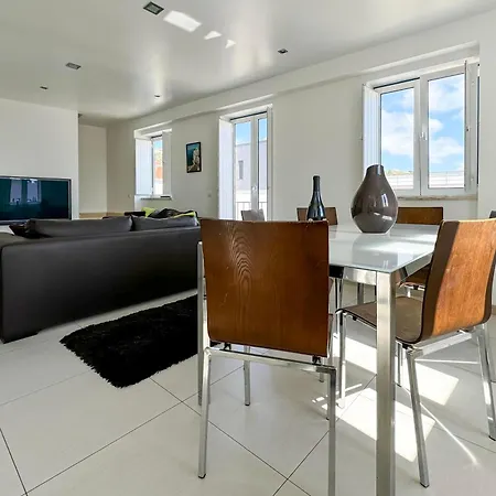 Ferias アパート ナザレ